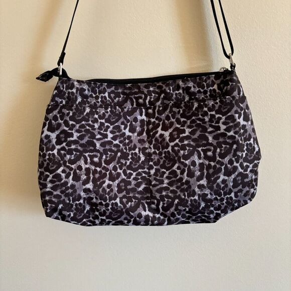 Baggallini Cheetah Crossbody Bag Print Black and Gray Travel Pockets Zipper - Picture 4 of 7